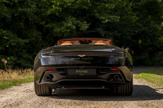 Aston Martin DB12 Volante (2026) thumbnail 5