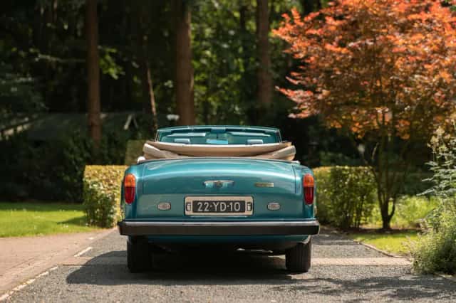 Rolls-Royce Corniche Convertible (1973) thumbnail 5
