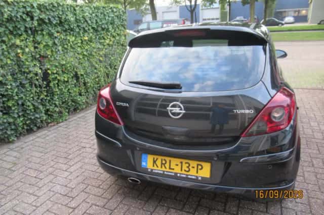 Opel Corsa (2012) thumbnail 5