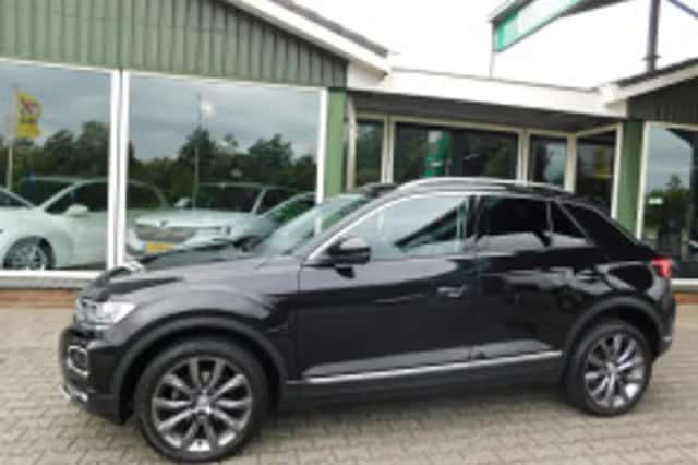 Volkswagen T-Roc (2021) thumbnail 5