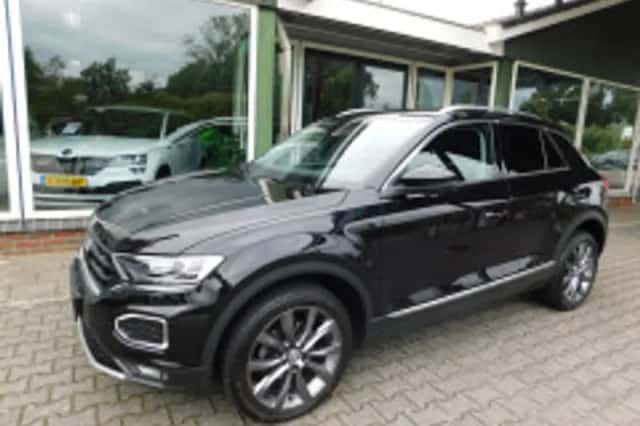 Volkswagen T-Roc (2021) thumbnail 6