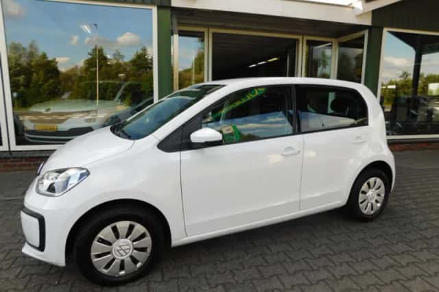 Volkswagen Up! (2021) thumbnail 1