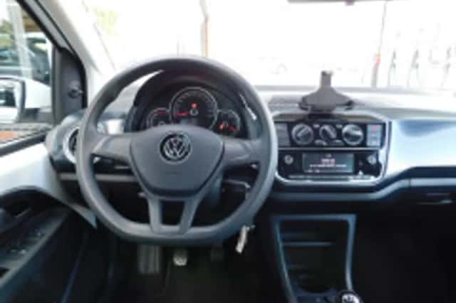 Volkswagen Up! (2021) thumbnail 3
