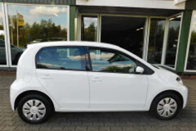 Volkswagen Up! (2021) thumbnail 4