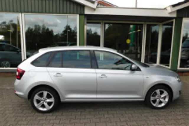 Škoda Rapid (2019) thumbnail 4