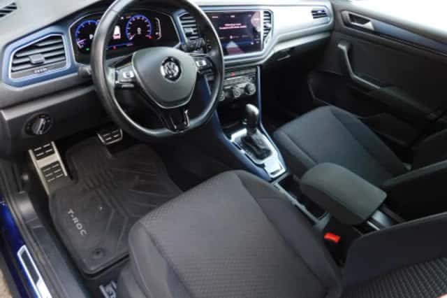 Volkswagen T-Roc (2020) thumbnail 2
