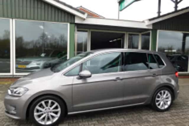 Volkswagen Golf (2016) thumbnail 5