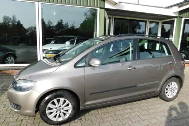Volkswagen Golf (2013) thumbnail 1