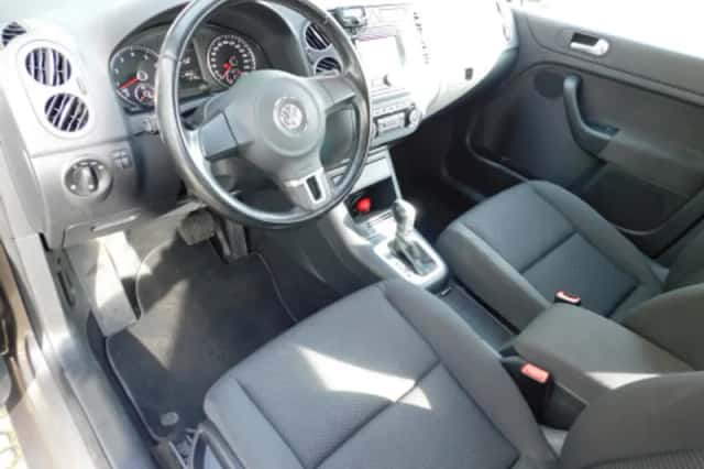 Volkswagen Golf (2013) thumbnail 2