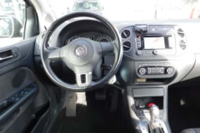 Volkswagen Golf (2013) thumbnail 3