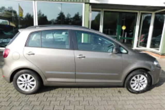 Volkswagen Golf (2013) thumbnail 4