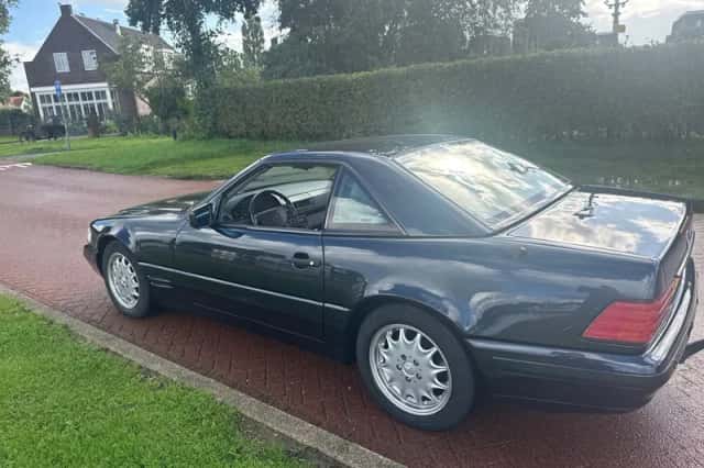 Mercedes-Benz SL-Klasse (1997) thumbnail 4