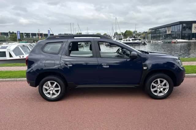 Dacia Duster (2019) thumbnail 4
