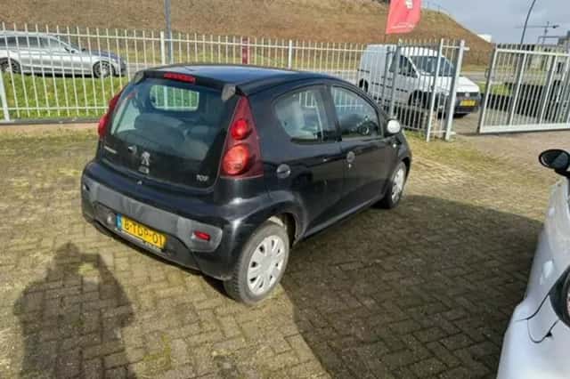 Peugeot 107 (2014) thumbnail 2