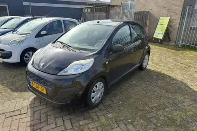 Peugeot 107 (2014) thumbnail 3