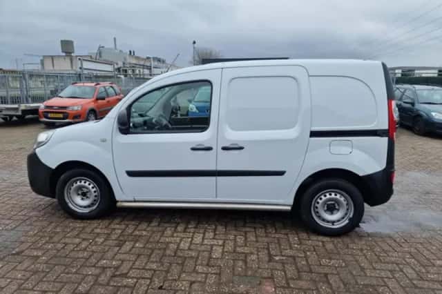 Renault Kangoo (2021) thumbnail 4