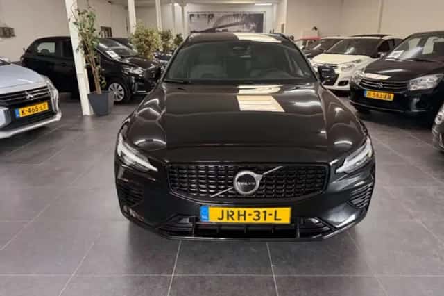 Volvo V60 (2024) thumbnail 2