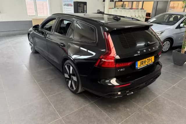 Volvo V60 (2024) thumbnail 5