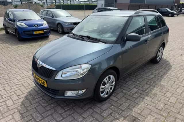 Škoda Fabia (2014) thumbnail 3
