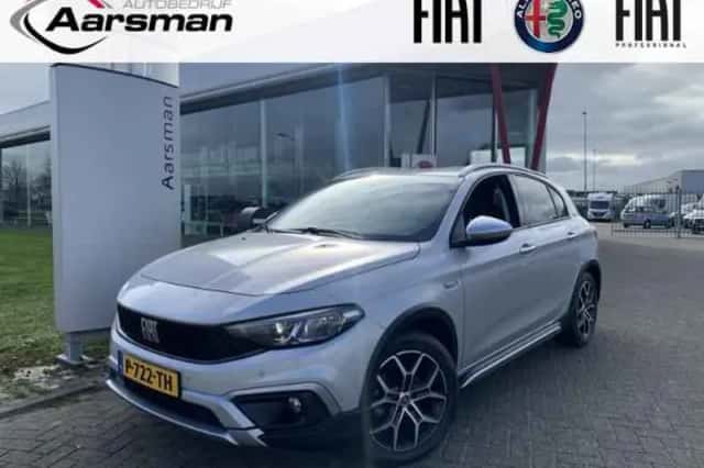 Fiat Tipo Cross (2021) thumbnail 2