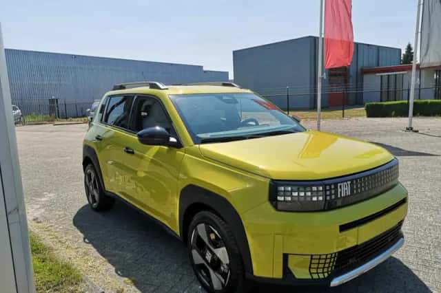 Fiat Grande Panda (2025) thumbnail 3