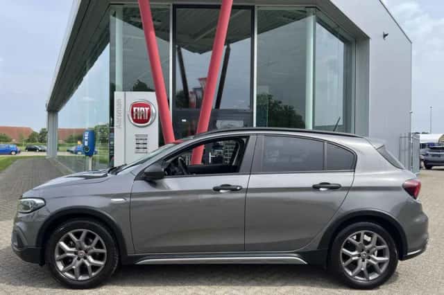 Fiat Tipo Cross (2021) thumbnail 3