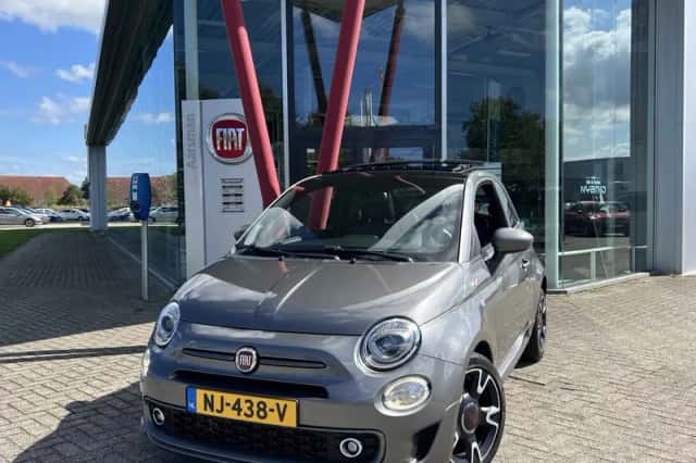Fiat 500 (2017) thumbnail 1