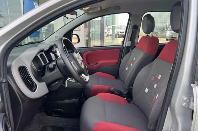 Fiat Panda (2015) thumbnail 2