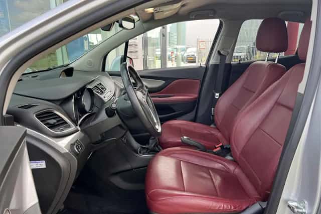 Opel Mokka (2012) thumbnail 3