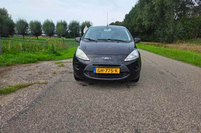 Ford Ka (2011) thumbnail 1