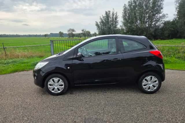 Ford Ka (2011) thumbnail 3