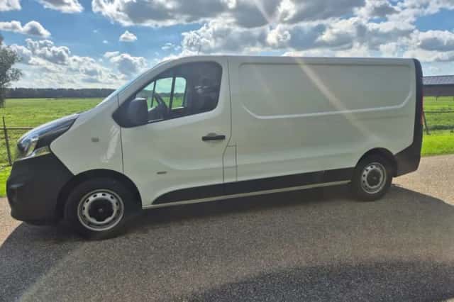 Opel Vivaro (2018) thumbnail 3