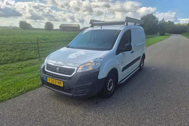 Peugeot Partner (2018) thumbnail 2