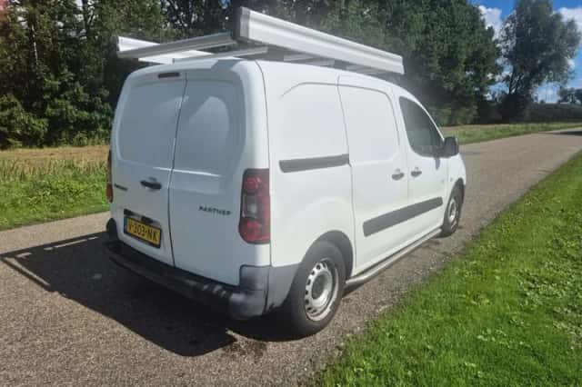 Peugeot Partner (2018) thumbnail 5