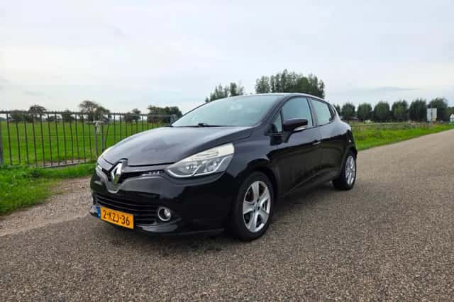 Renault Clio (2013) thumbnail 2