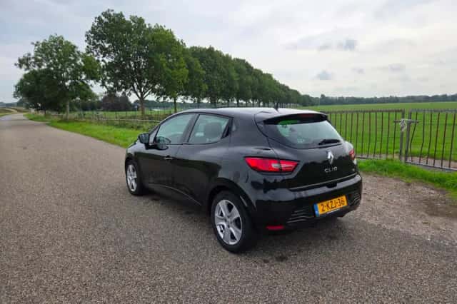 Renault Clio (2013) thumbnail 4