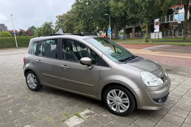 Renault Grand Modus (2009) thumbnail 3