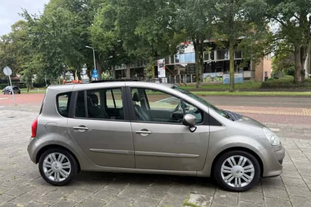 Renault Grand Modus (2009) thumbnail 4