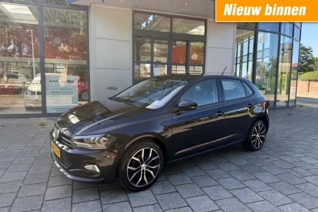 Volkswagen Polo (2018) thumbnail 1