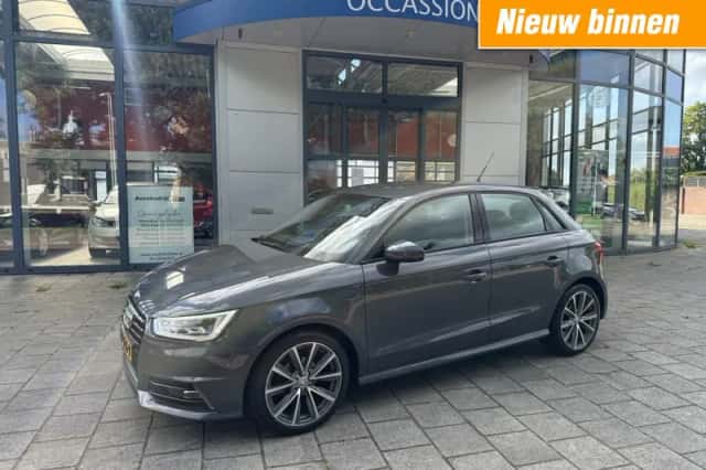 Audi A1 (2016) thumbnail 1