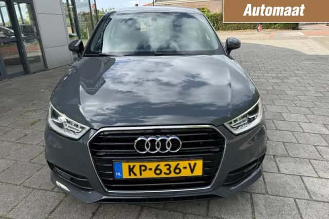 Audi A1 (2016) thumbnail 2