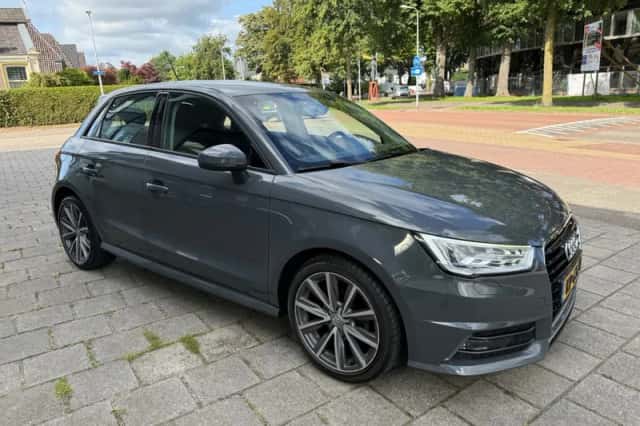 Audi A1 (2016) thumbnail 3