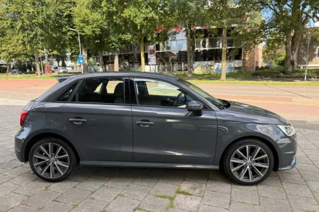Audi A1 (2016) thumbnail 4