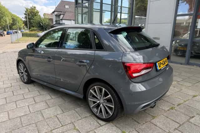 Audi A1 (2016) thumbnail 5