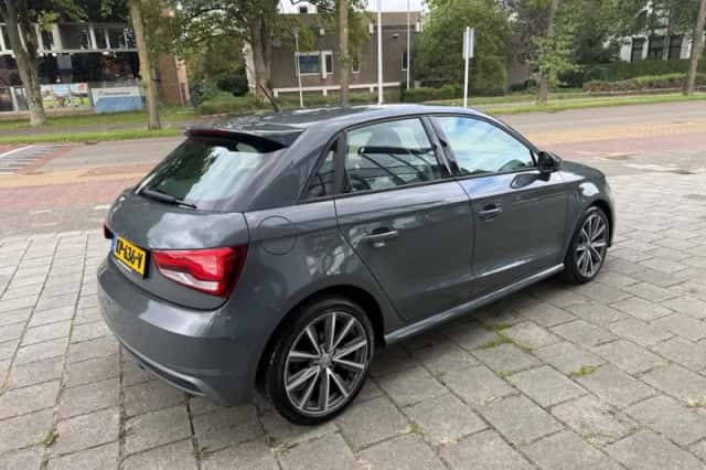 Audi A1 (2016) thumbnail 5