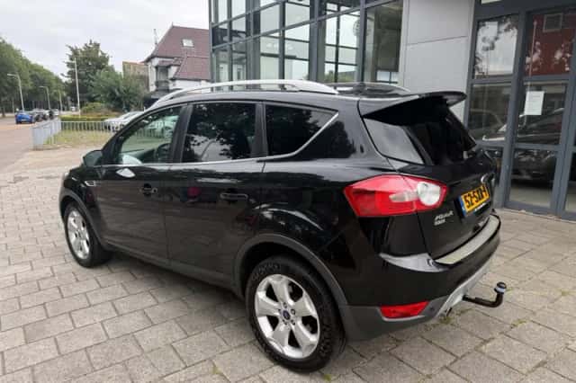Ford Kuga (2012) thumbnail 5