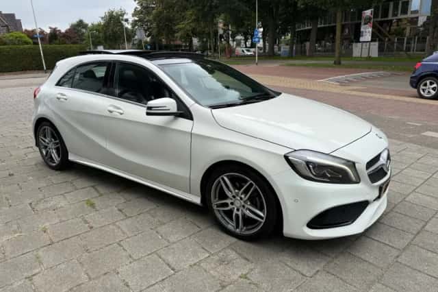 Mercedes-Benz A-Klasse (2015) thumbnail 3