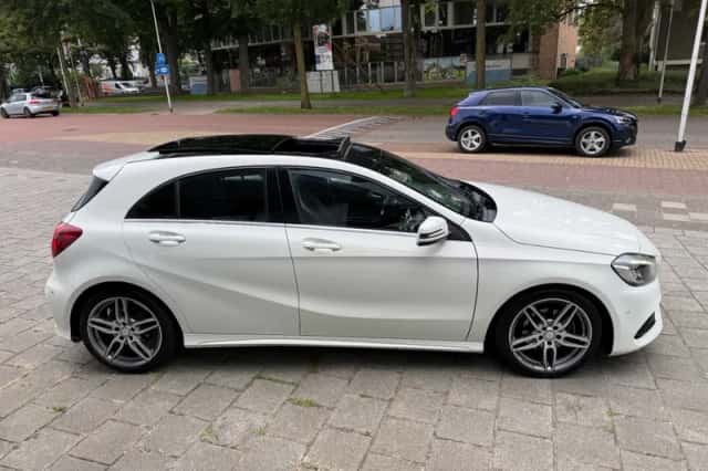 Mercedes-Benz A-Klasse (2015) thumbnail 4