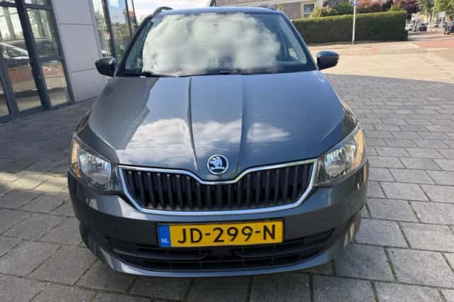 Škoda Fabia (2015) thumbnail 2
