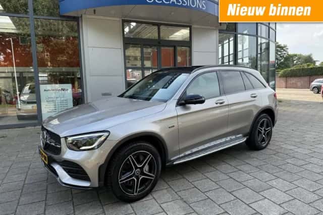 Mercedes-Benz GLC-Klasse (2020) thumbnail 1